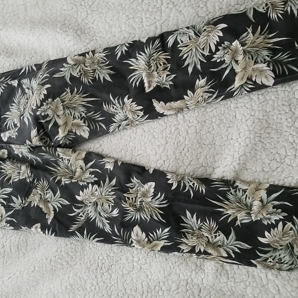 Cotton On Women's Floral Skinny Jeans - Picture 13 of 14